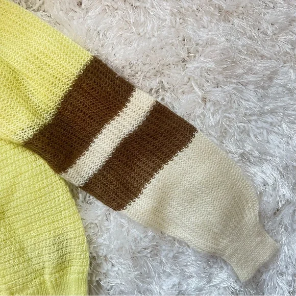 Sweater - Picture 3 of 3